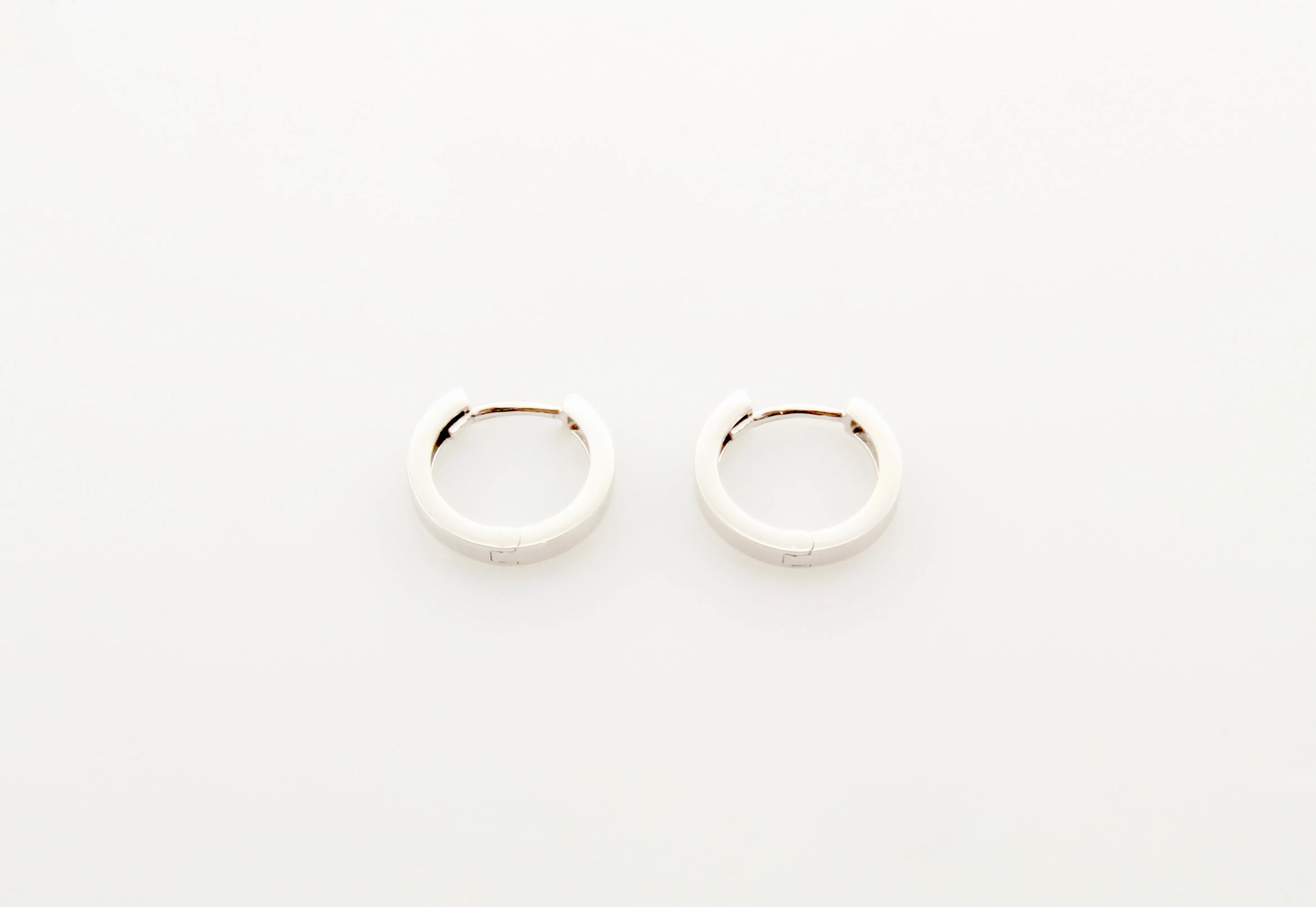 14K Gold Classic Huggies