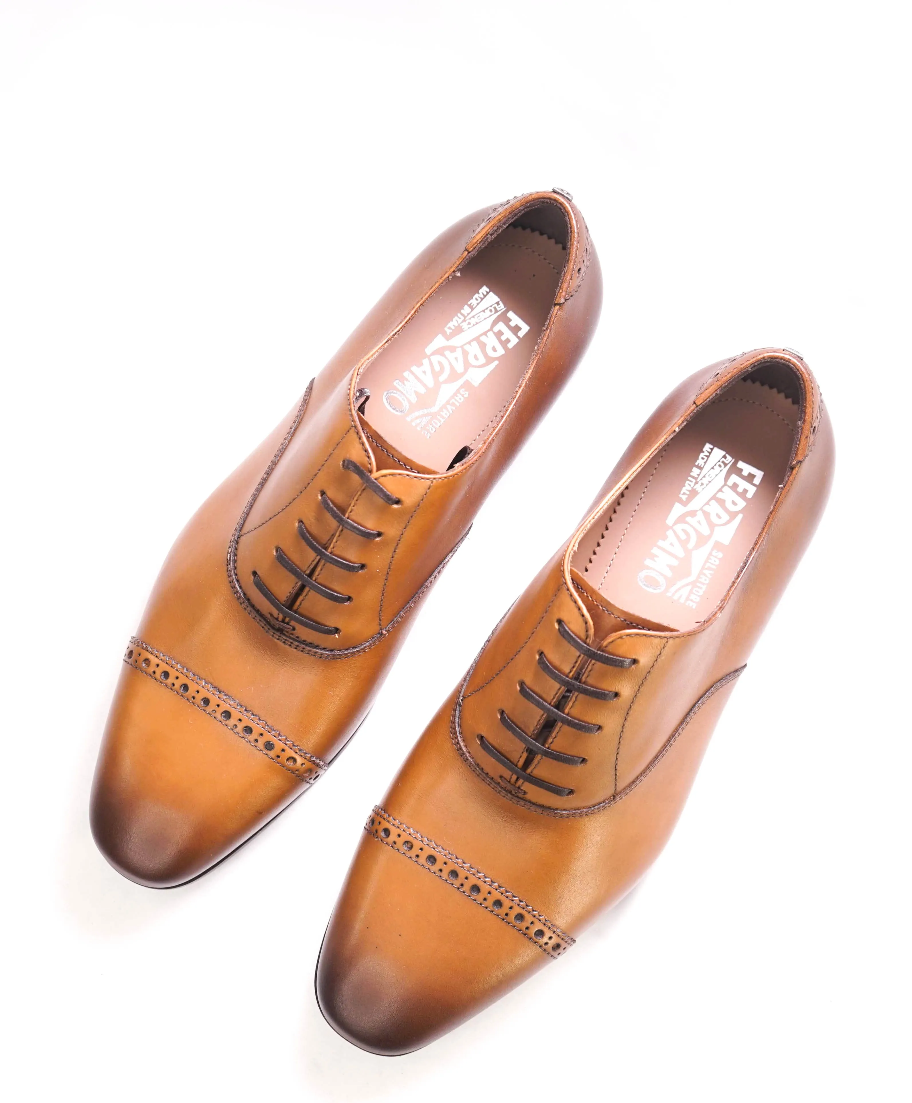 $750 SALVATORE FERRAGAMO - "BOSTON" Apron-Toe Oxford - 8.5 EE US
