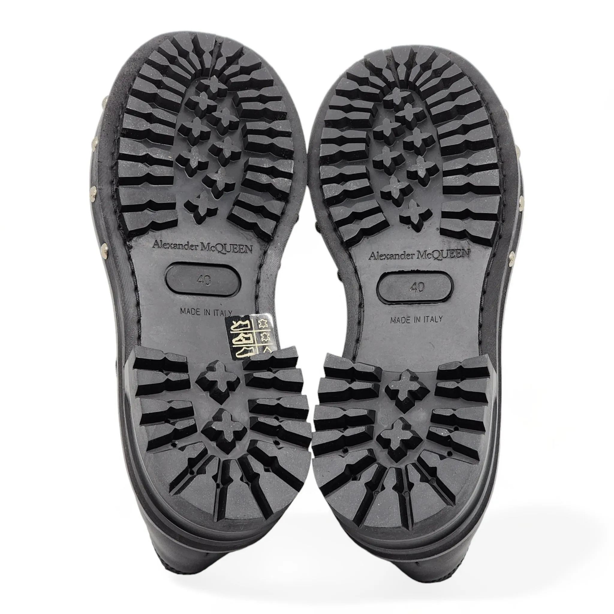Alexander McQueen Hobnail Derby Shoes - Leather - Black