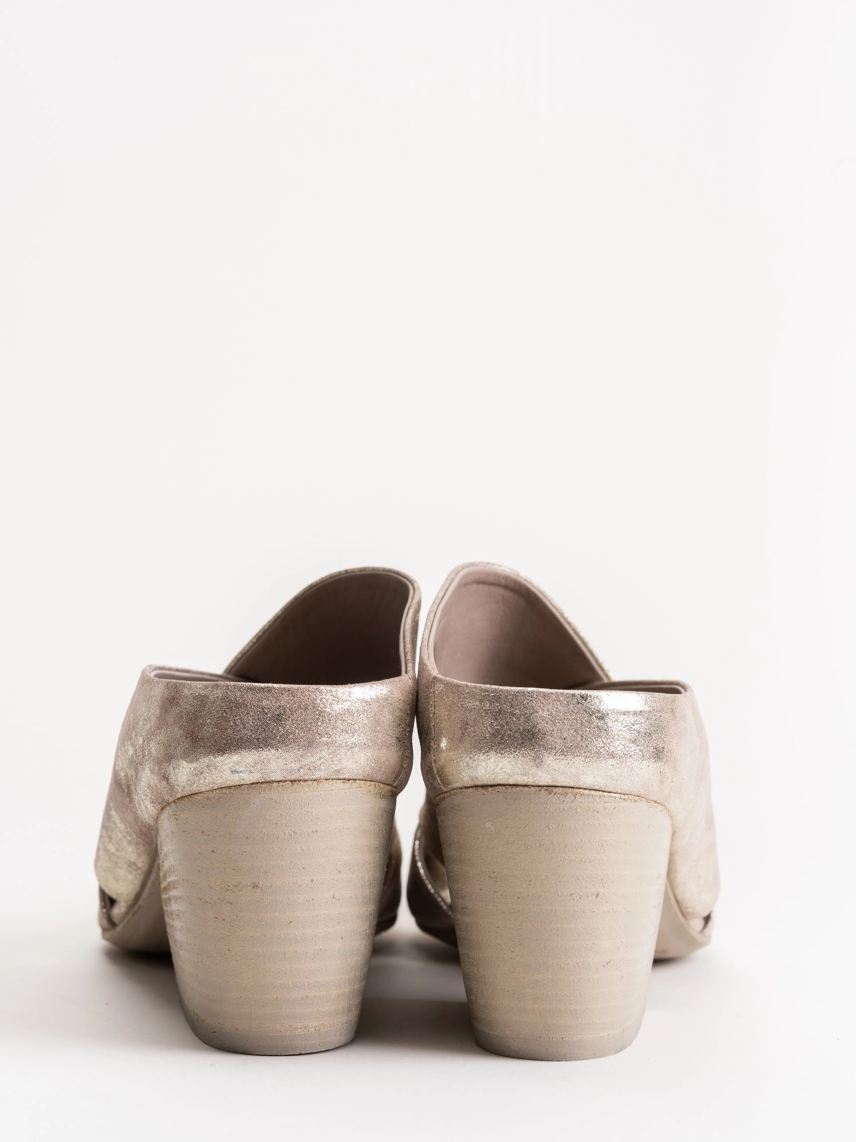 blanc heel