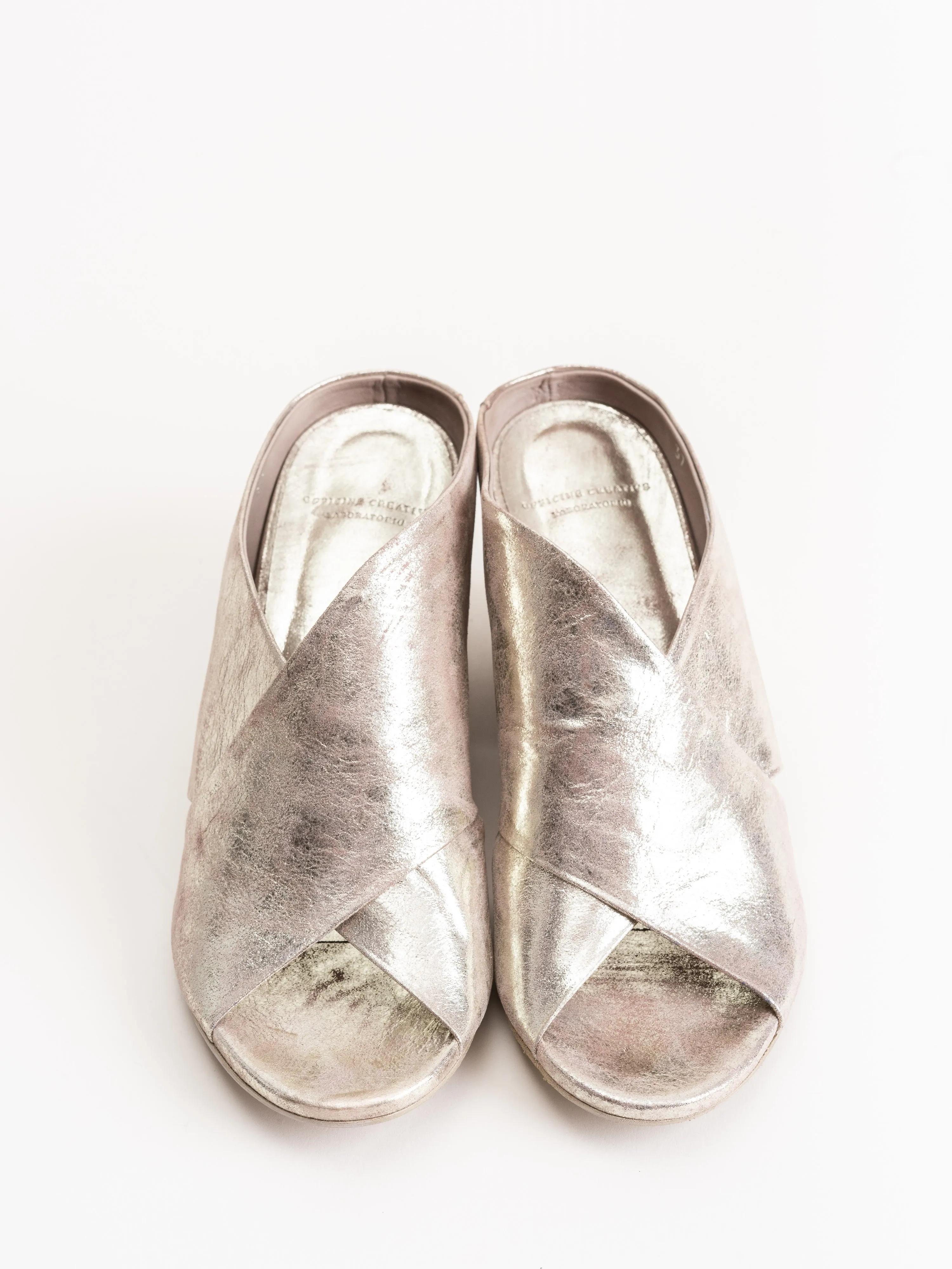 blanc heel
