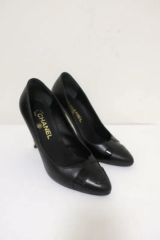 Chanel 13B CC Cap Toe Pumps Black Leather with Gold Heel Size 38