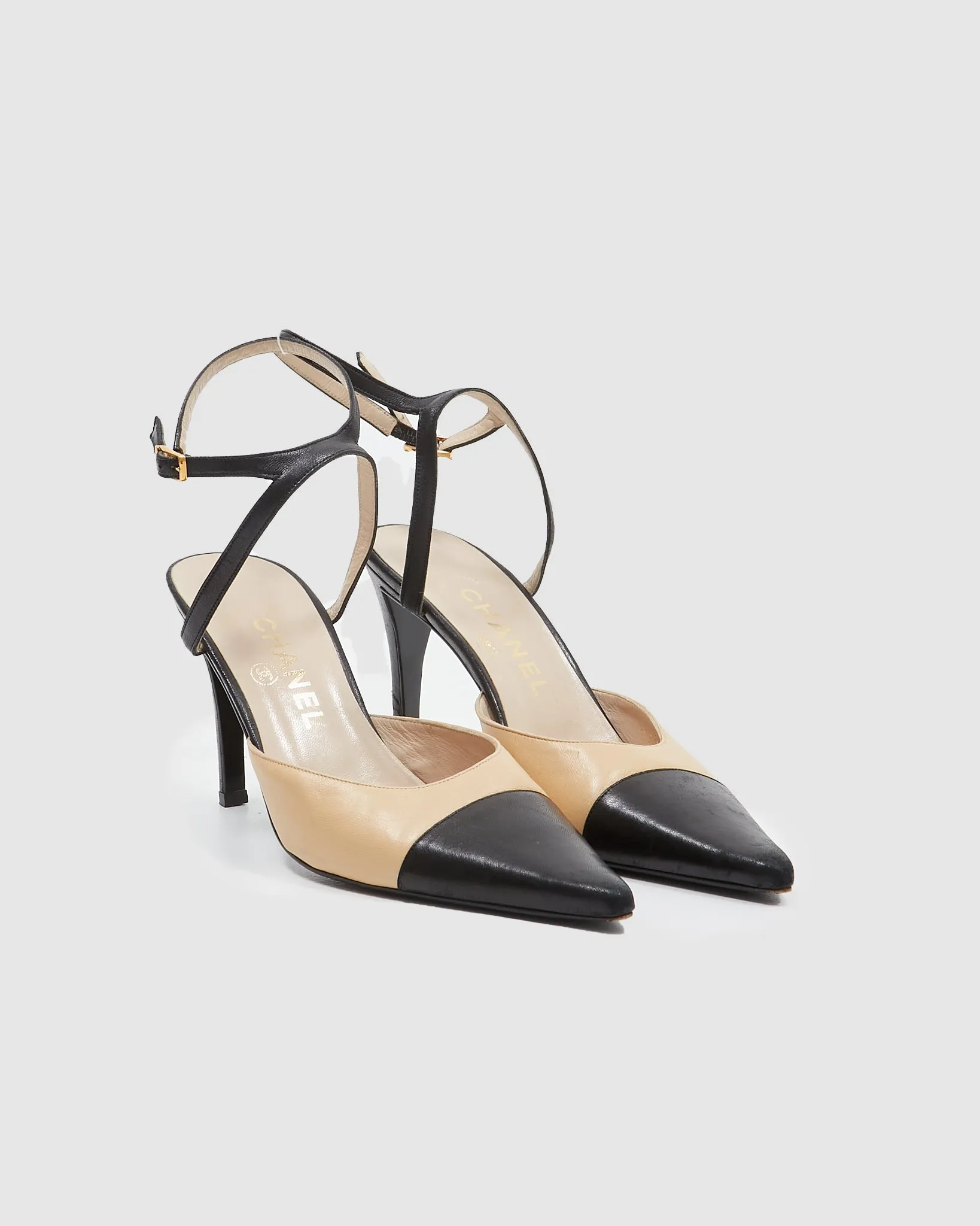 Chanel Beige/Black Leather Point Toe Heel - 38