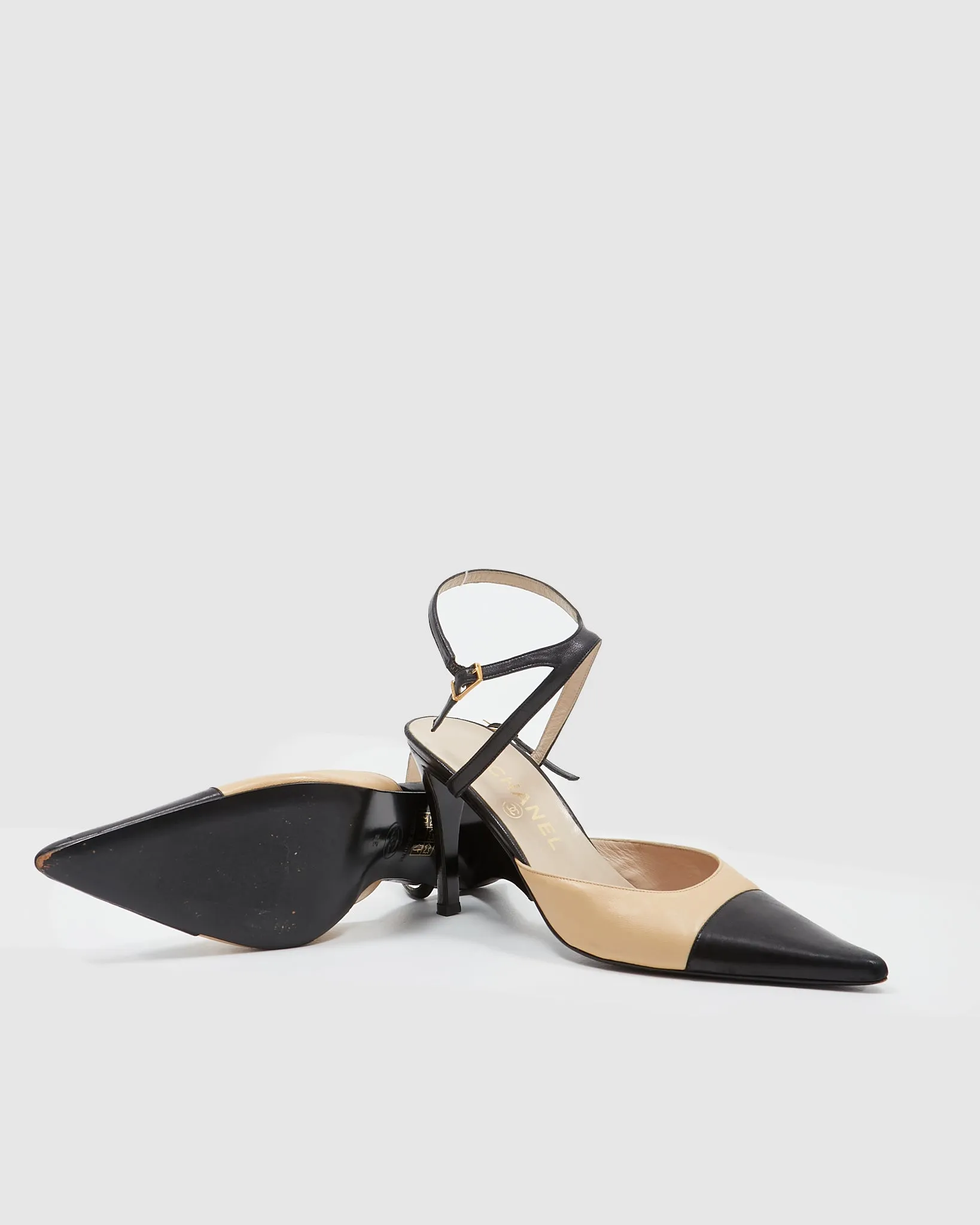 Chanel Beige/Black Leather Point Toe Heel - 38