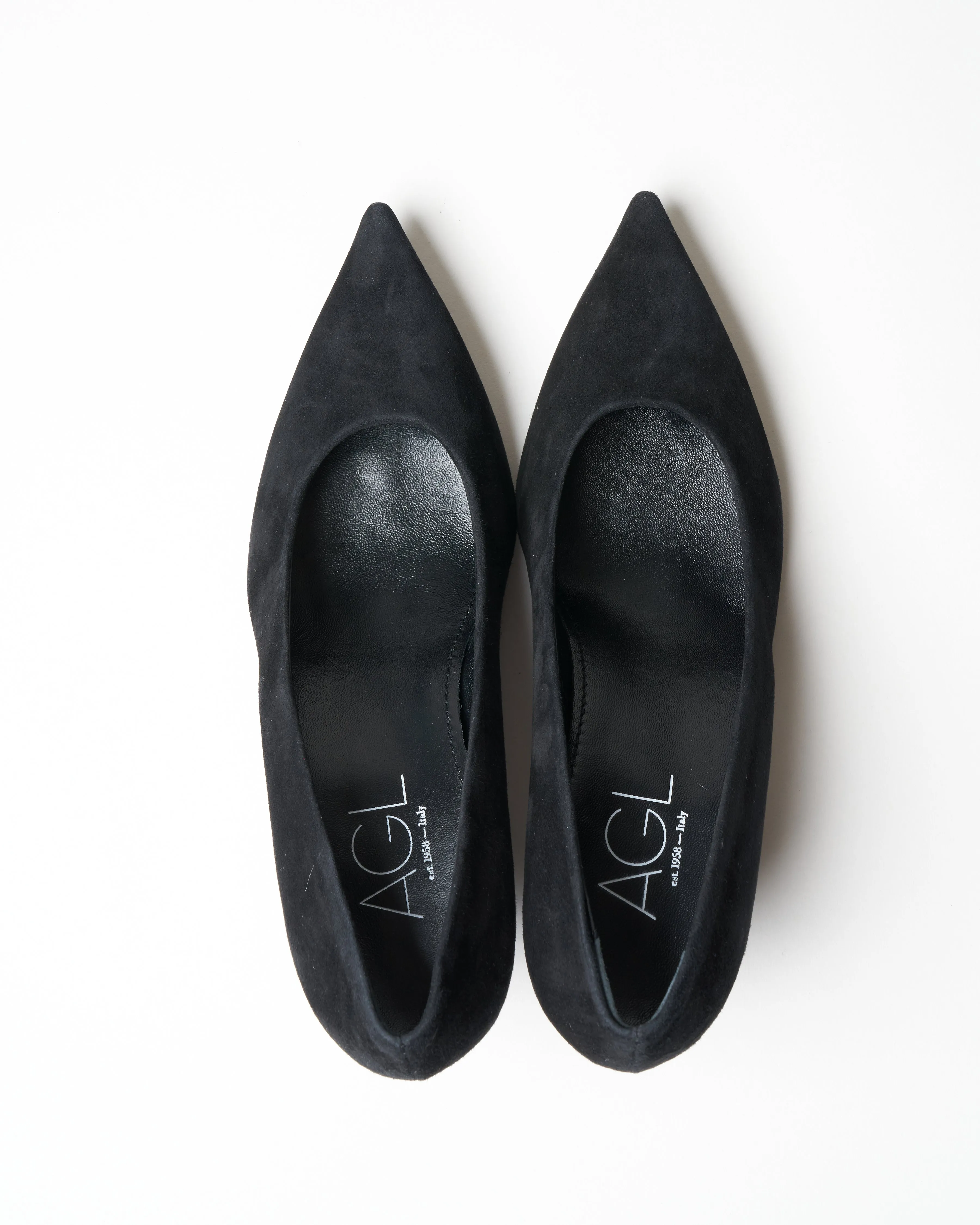 classic pump - black suede