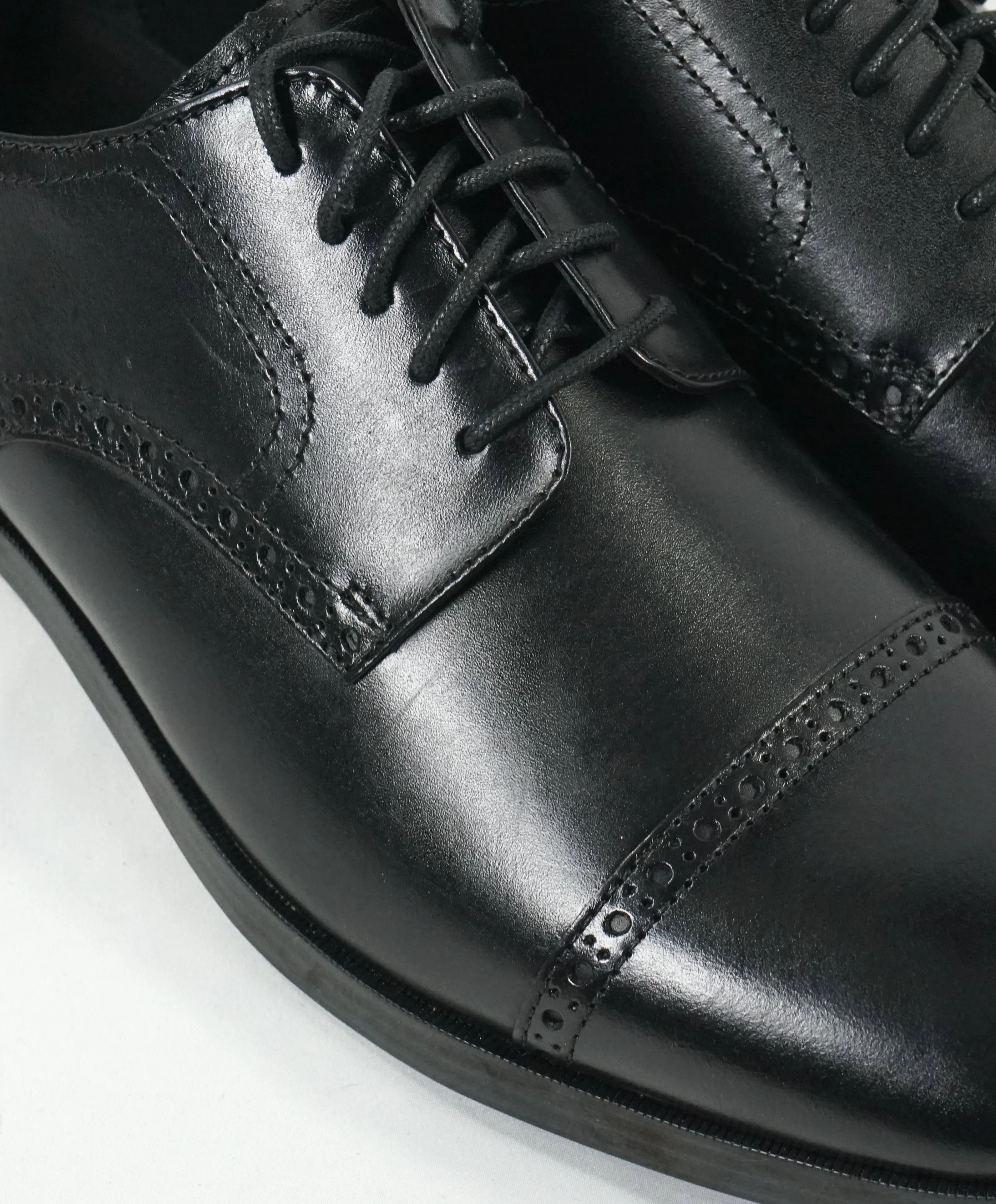 COLE HAAN - Grand OS Black Cap Toe Leather Oxfords - 10