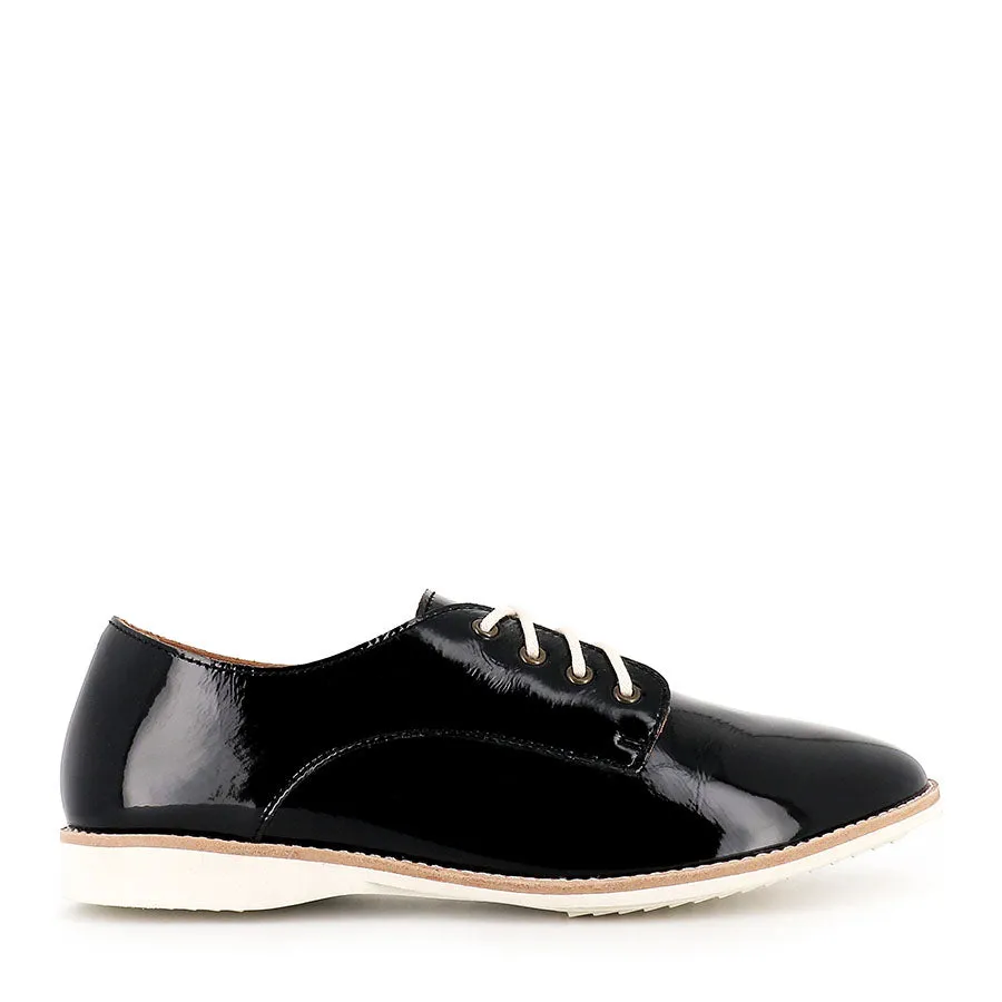 DERBY UNLINED - BLACK PATENT CRINKLE