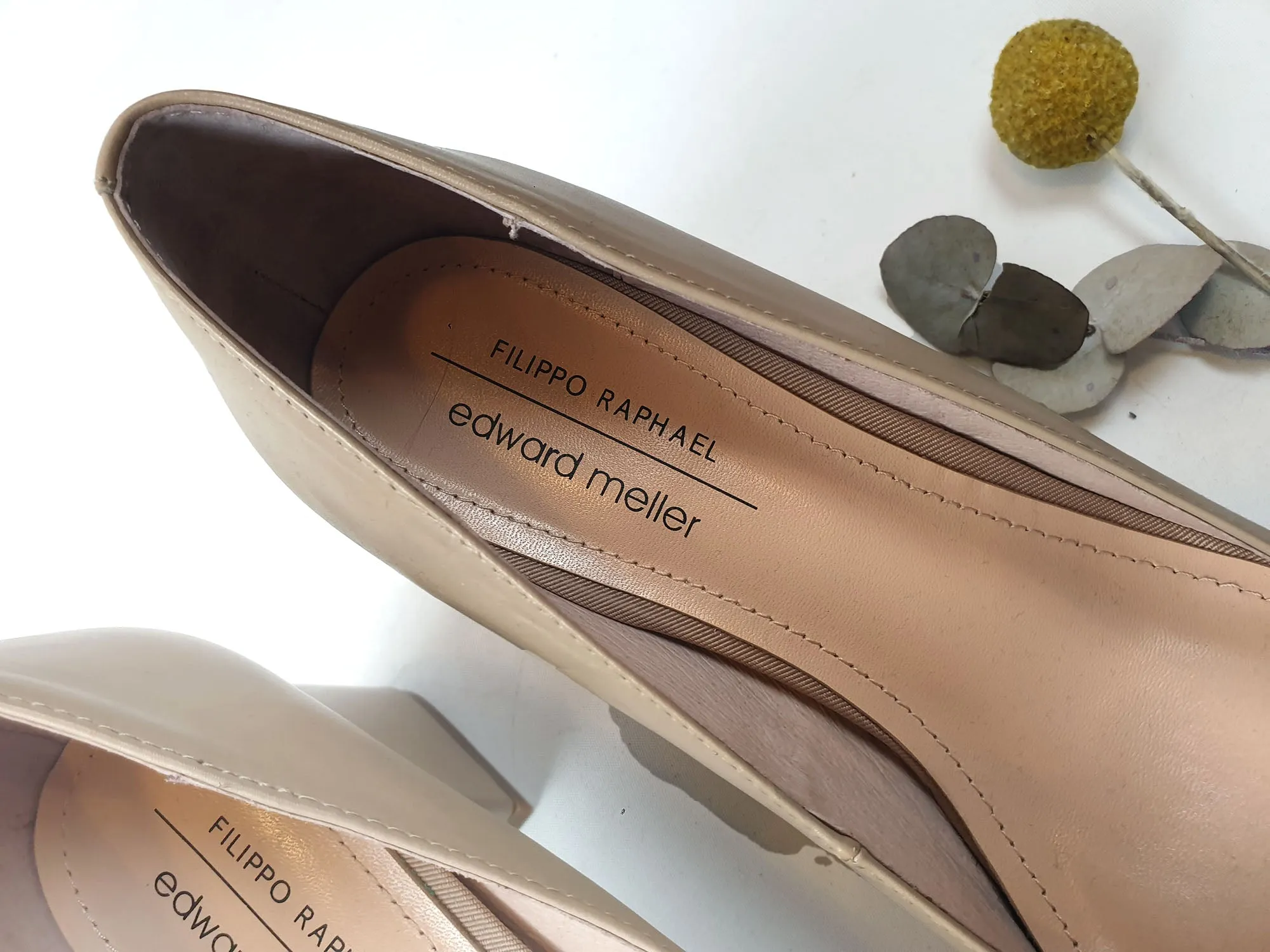 Filippo Raphael beige court style shoe with front detail size 38.5 (as new, RRP 249)