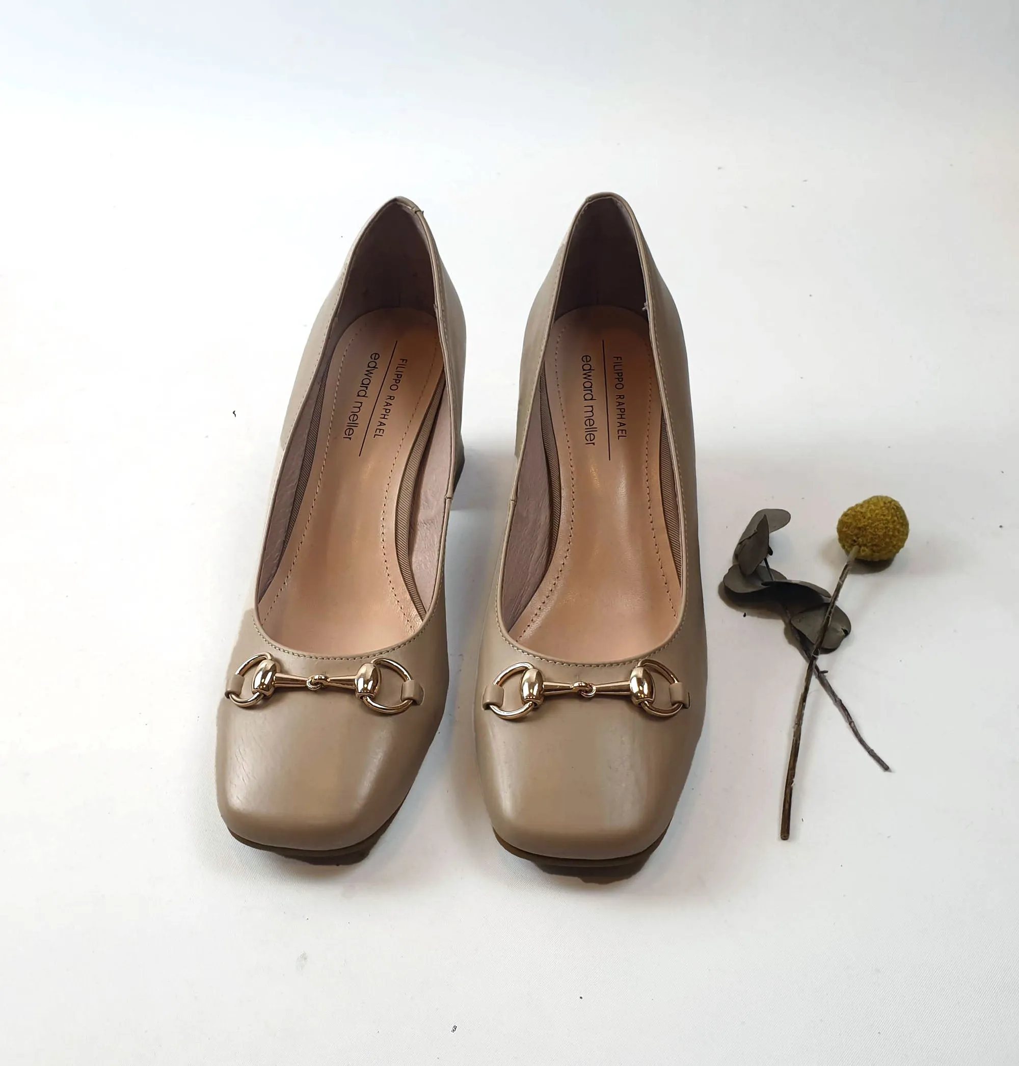 Filippo Raphael beige court style shoe with front detail size 38.5 (as new, RRP 249)