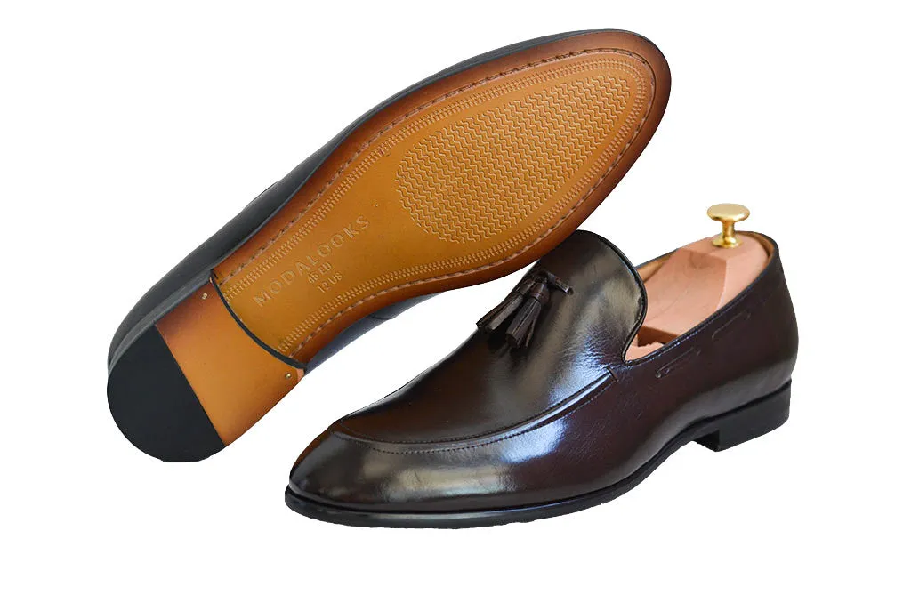 Gentleman in Mirk Black