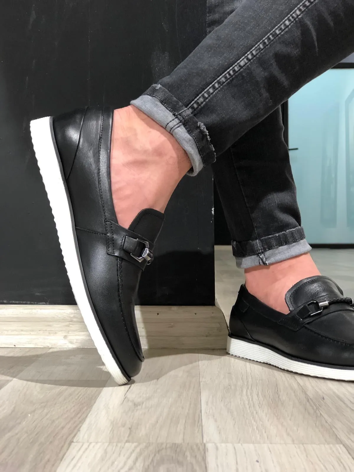 Heritage Buckle Detail Black Loafer