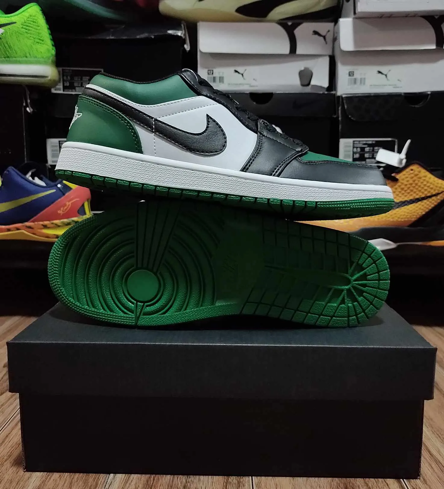 Jordan 1 Low "Green Toe"