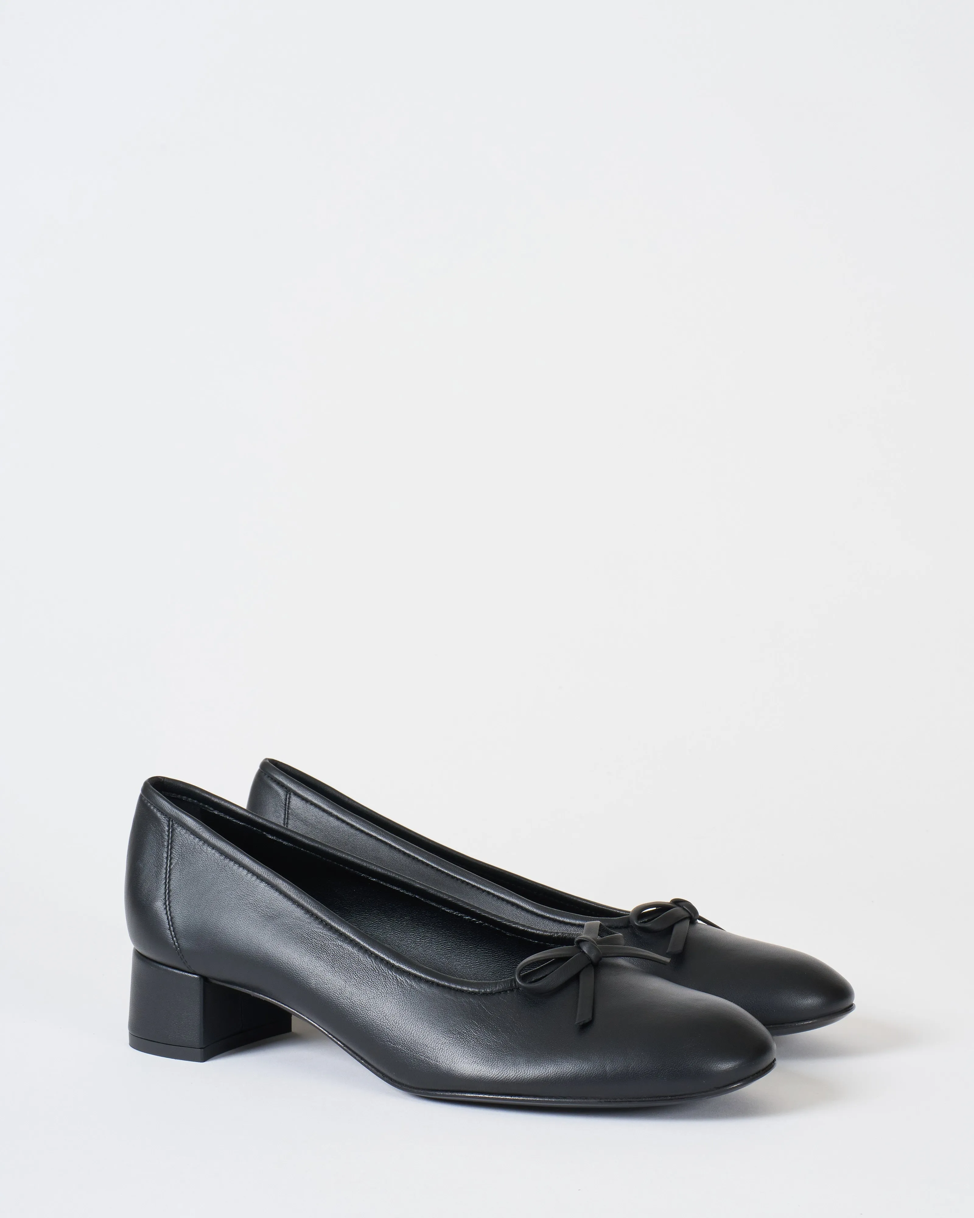 kris heel