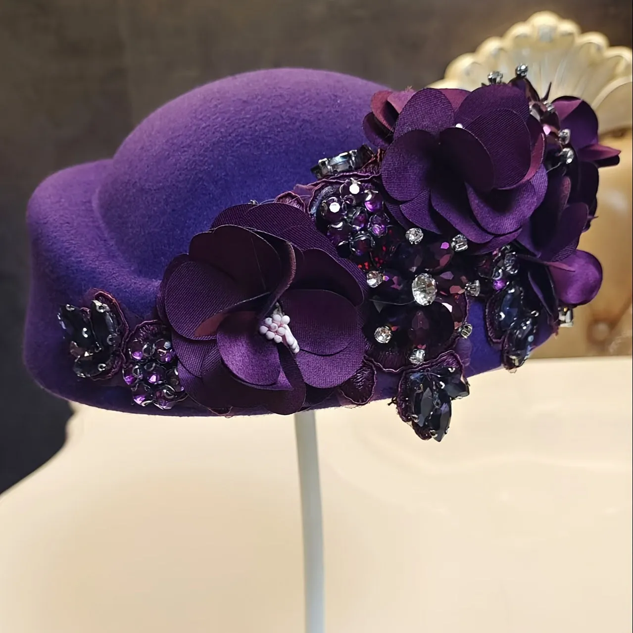 Ladies' Vintage English Beret Headband – Elegant Floral Headpiece for Weddings & Special Events