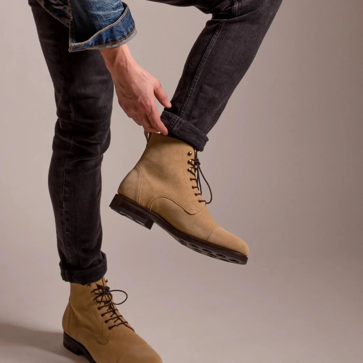 Logan Boot Sand Suede
