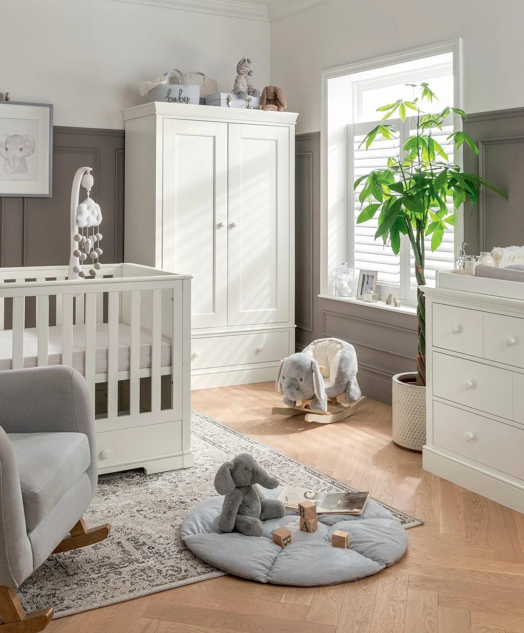 Mamas & Papas Oxford 3 Piece Nursery Furniture Set with Cot Bed, Dresser and Wardrobe - White