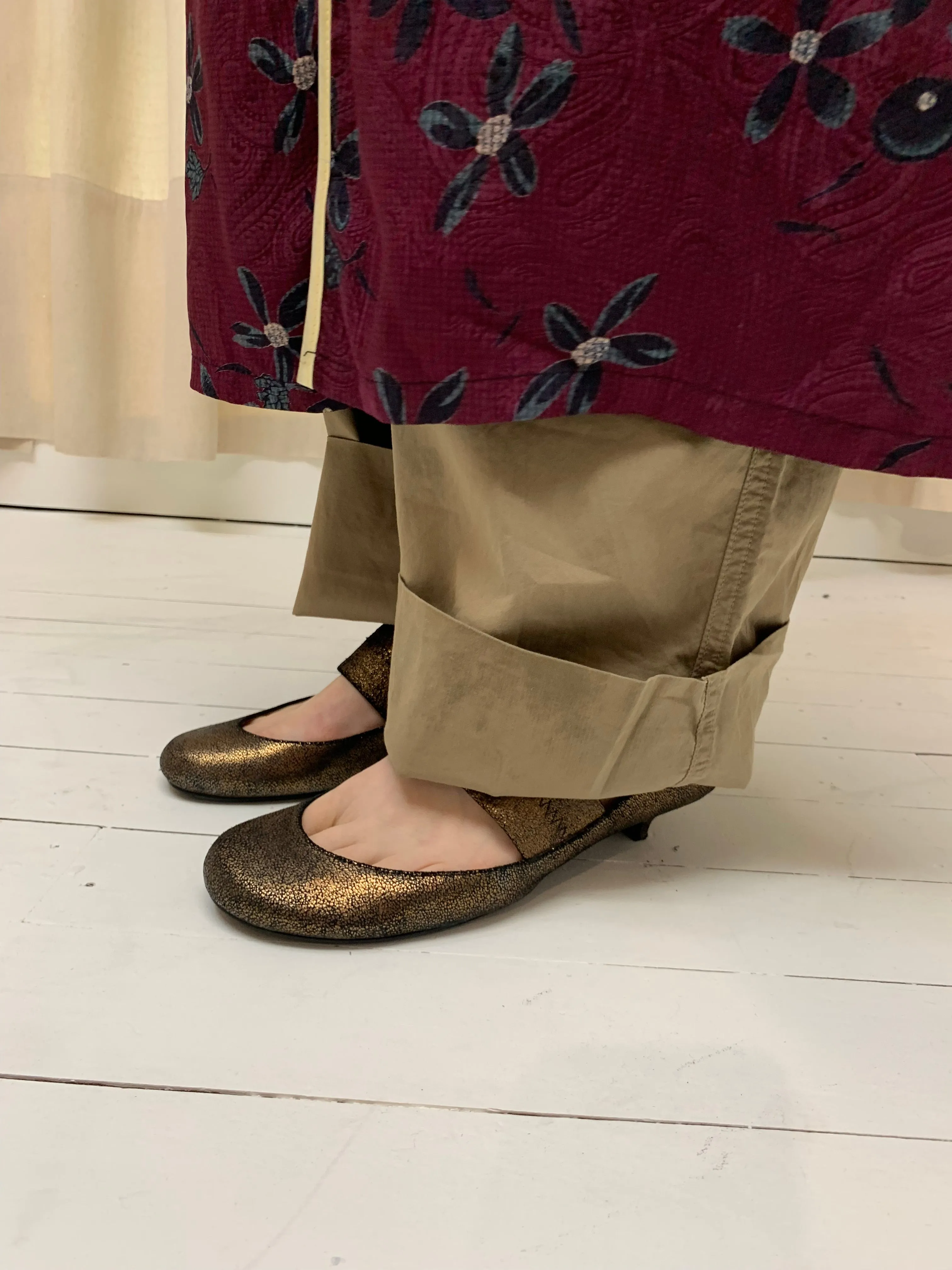 Metallic leather flats, 38