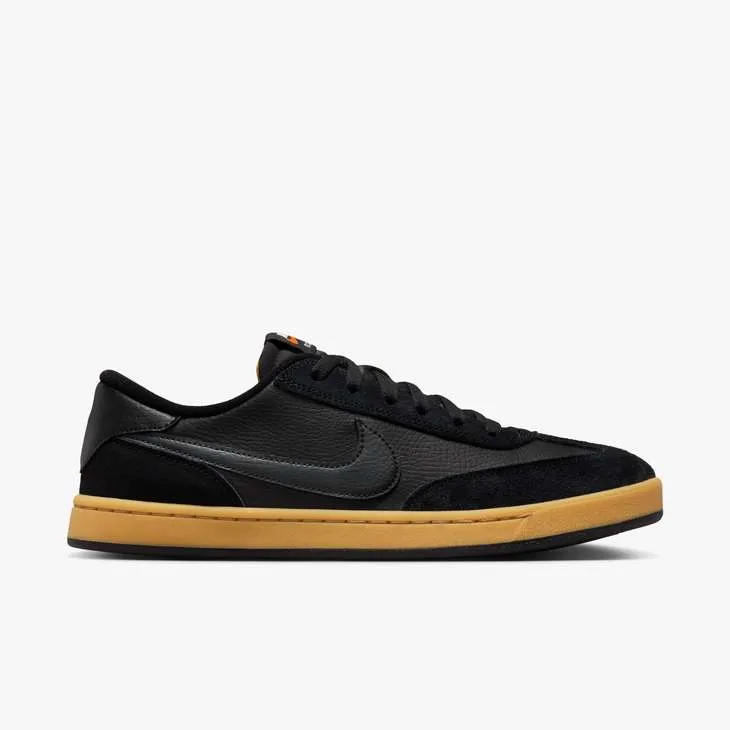 Nike SB FC Classic