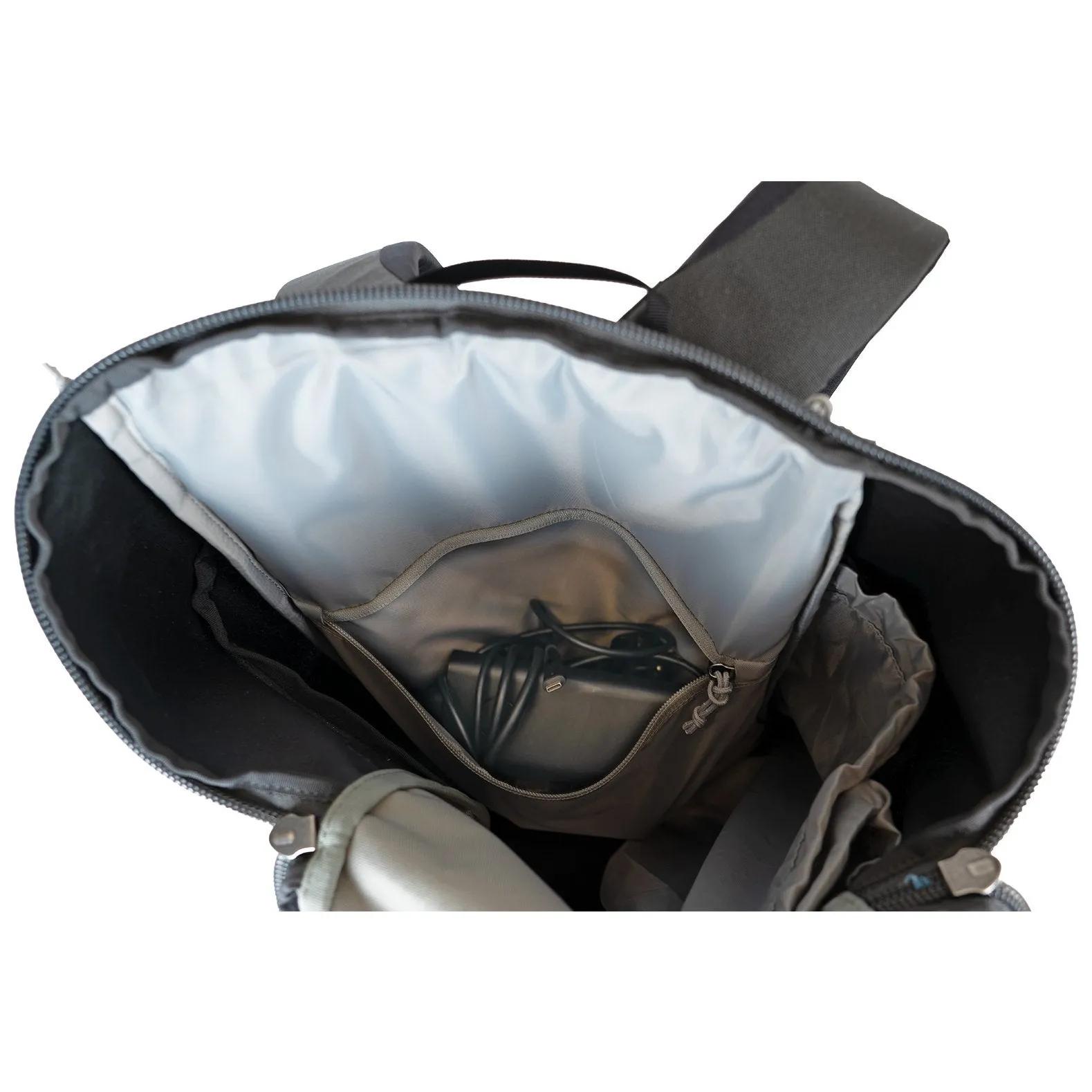 Octopus (25L) - shadow, commuter backpack