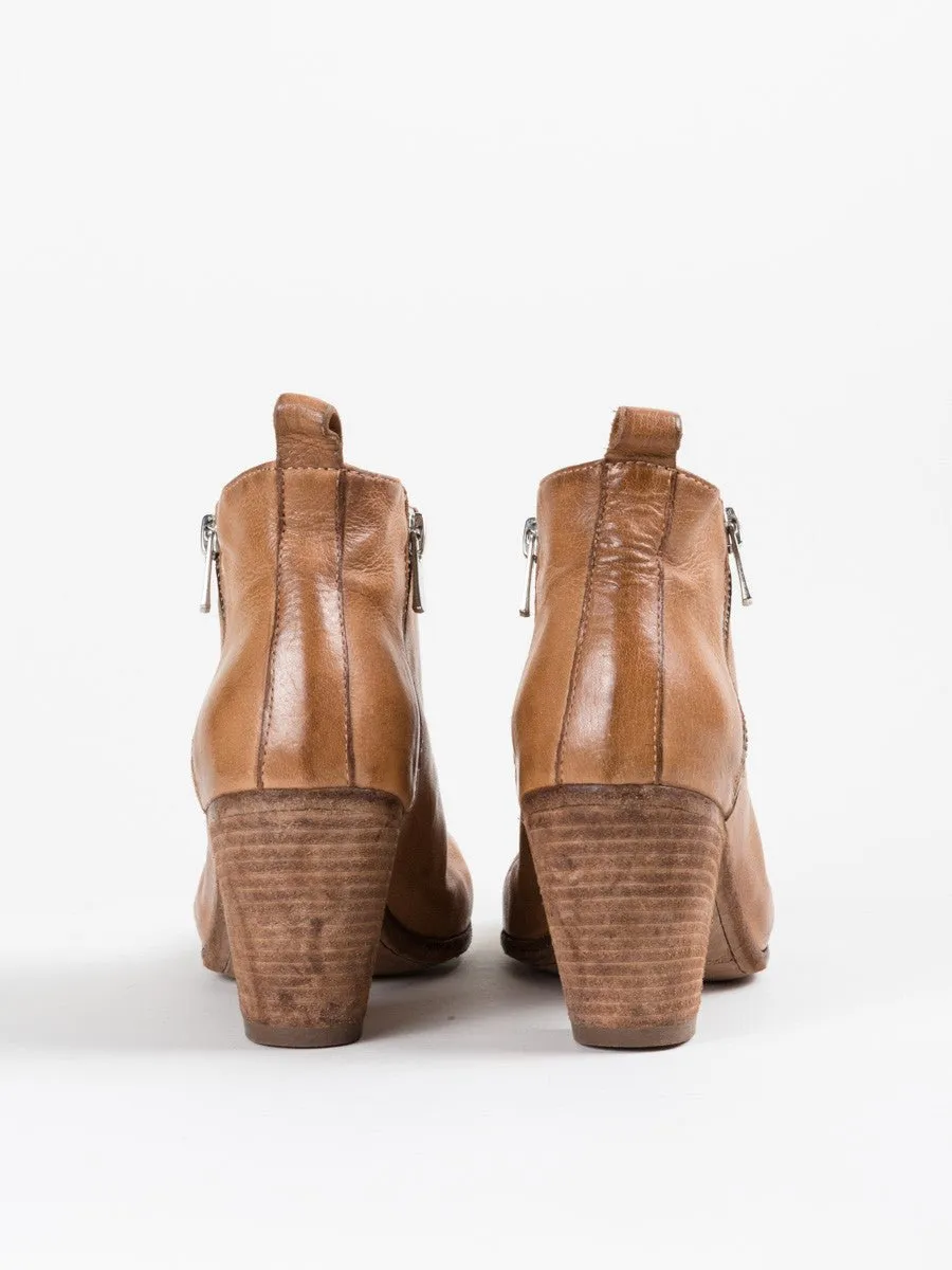 plaisir boot - tan