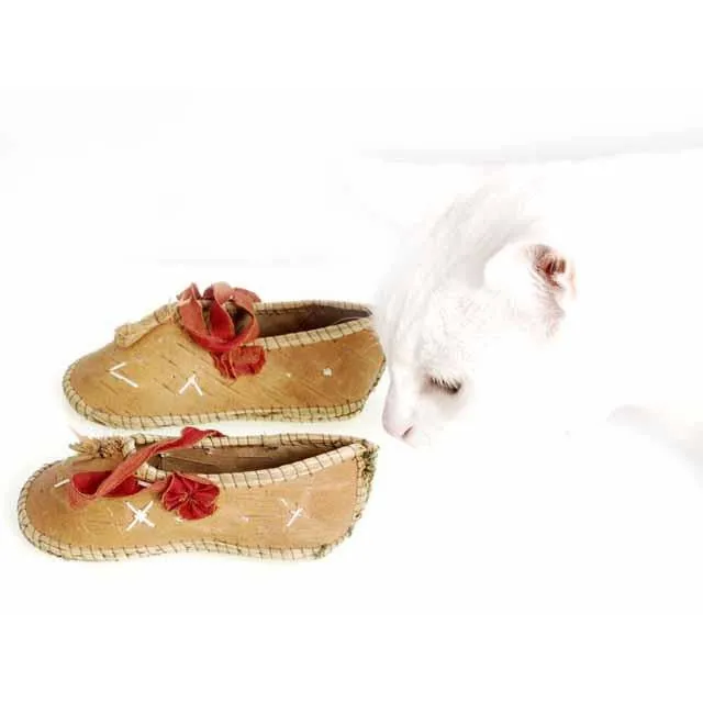 Rare Antique Childrens/ Babies  Shoes Chippewa Indian Bark 1920's