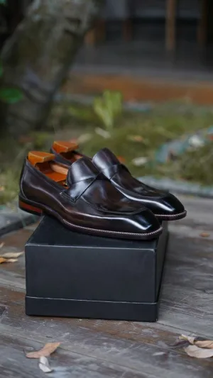 Refined Elegance: Premium Penny Loafers Shoes for the Modern Gentleman