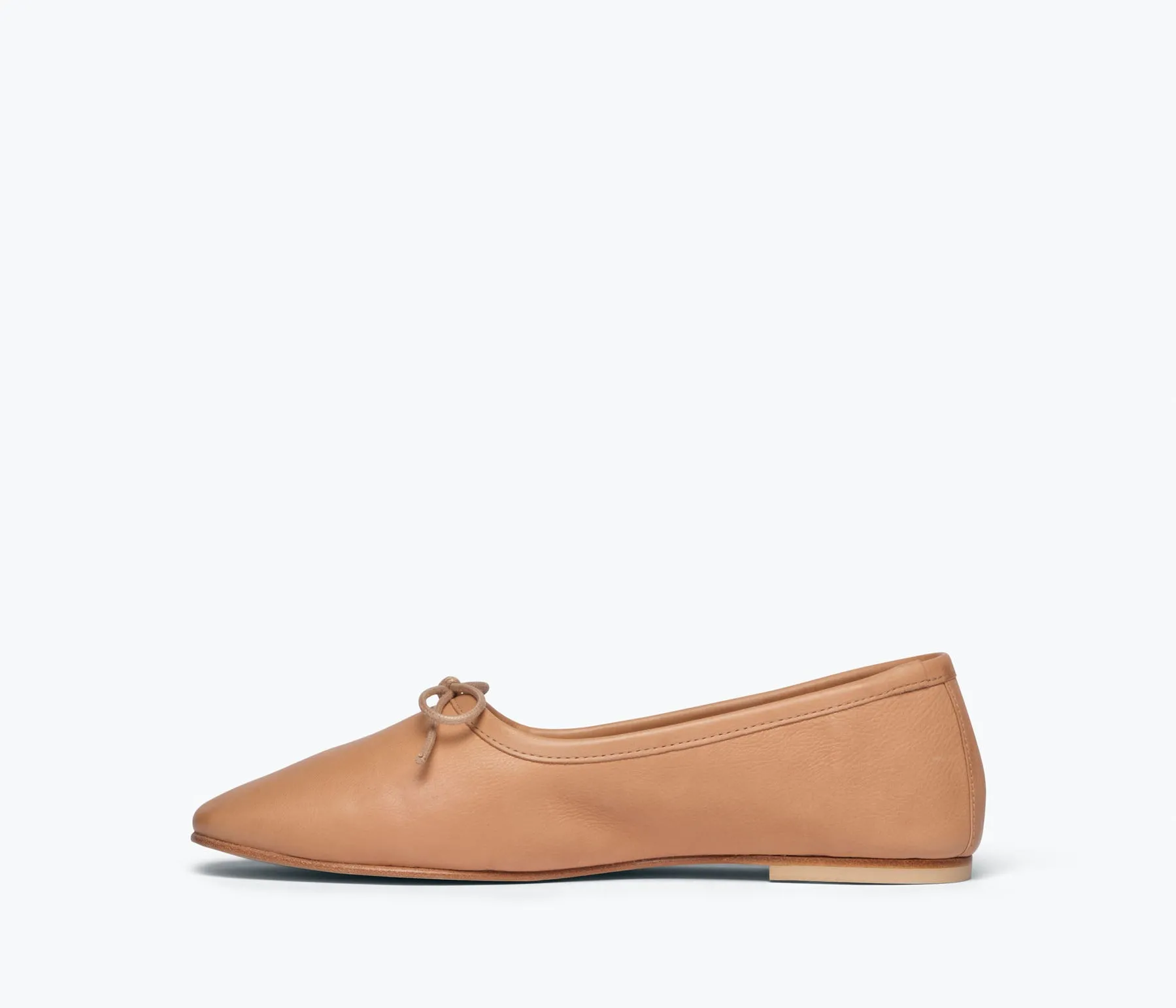 Roma Flat in Camel