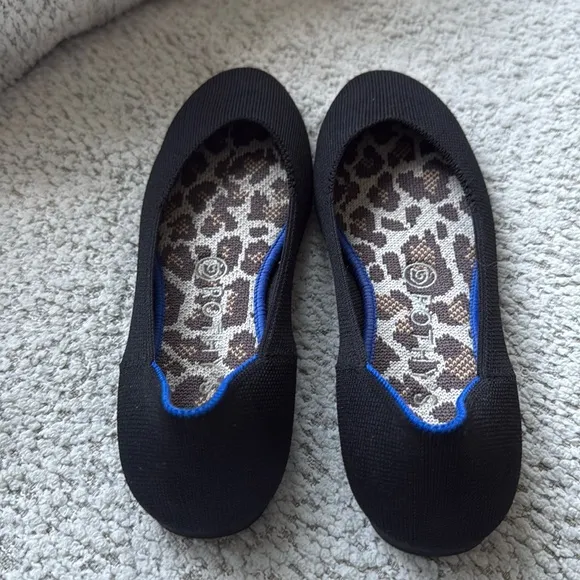 Rothy’s Round Toe Ballet Flat Shoes Women’s Black‎ Size 8