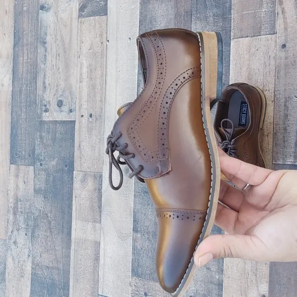Stacy Adams  Cognac Dickson Oxford sz 4 Boys