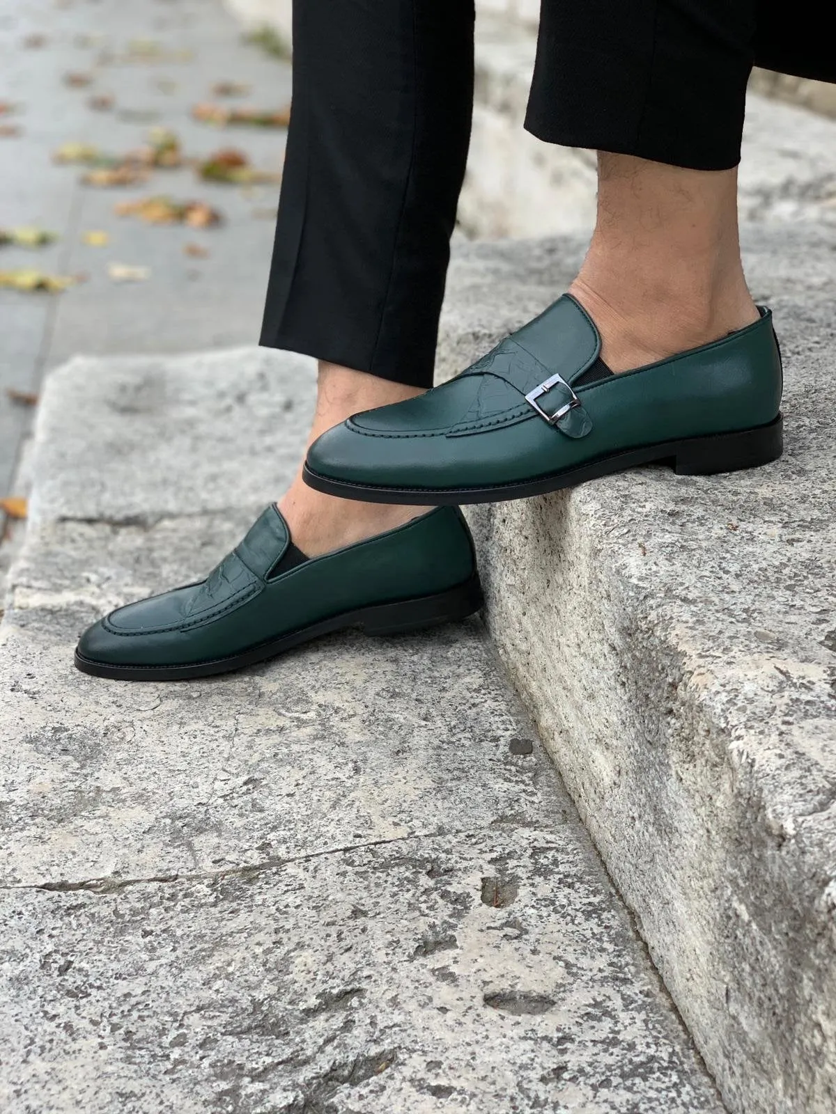 Stanoss Green Buckle Shoes - Timeless Elegance