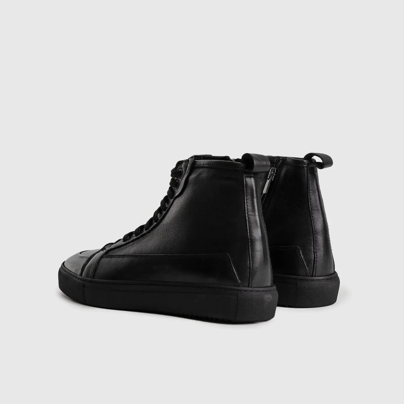 Statement Hi Top Sneakers 5065-2