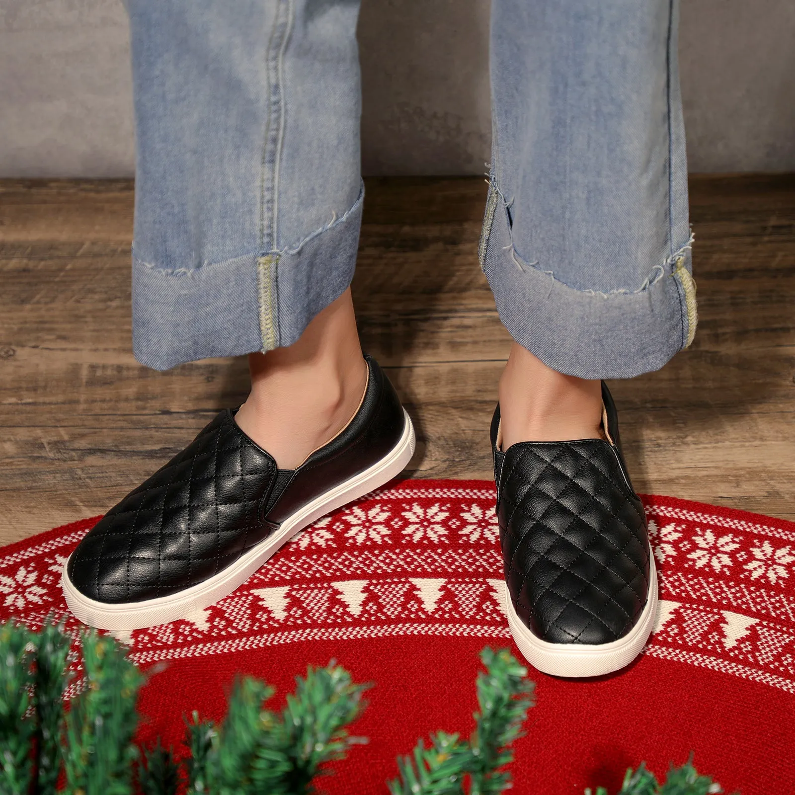 STQ Loafers for Women Memory Foam Slip On Sneakers EleeS Quilted 1.0 Comfort Fall Shoes