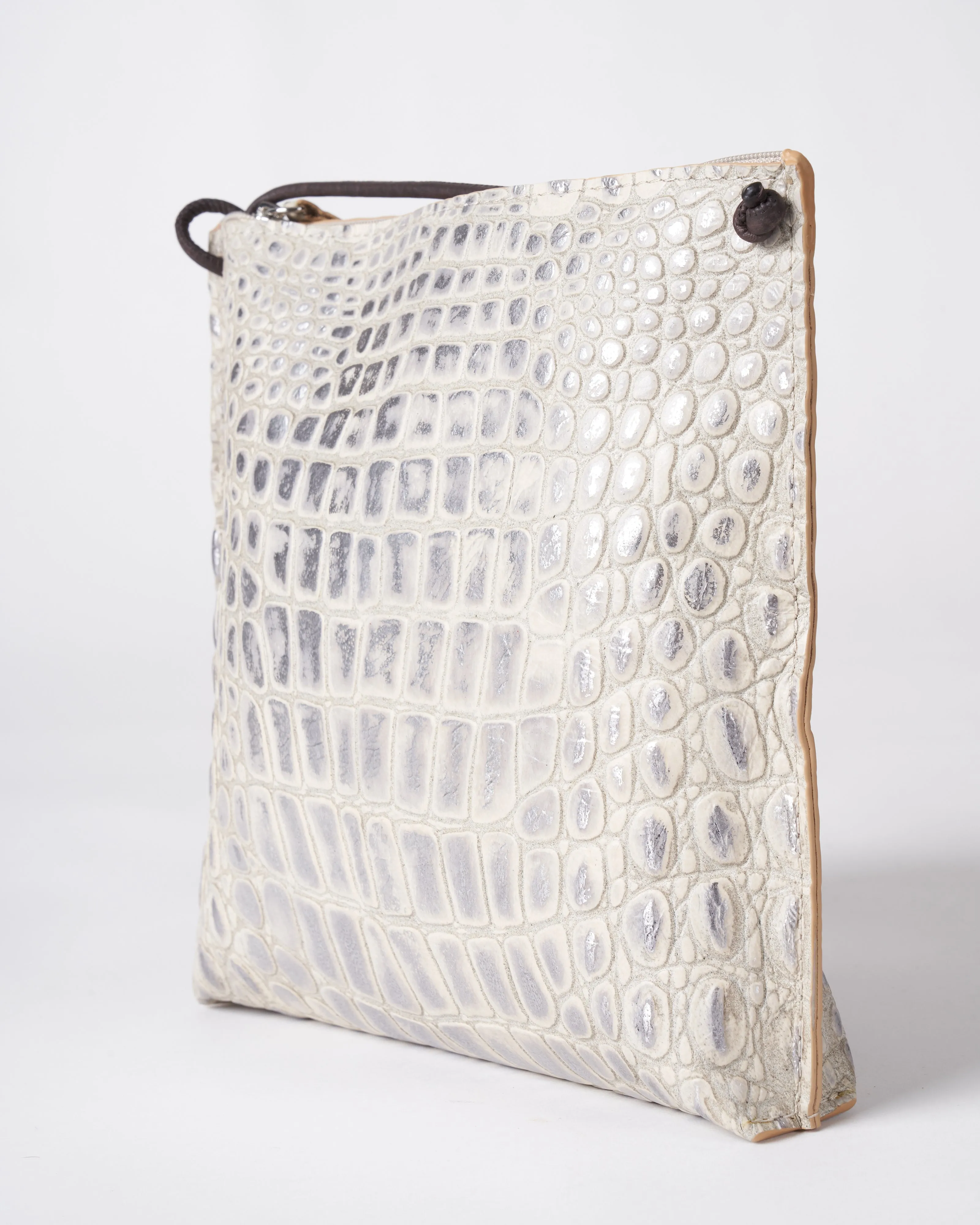 strappy pouch - platinum stone