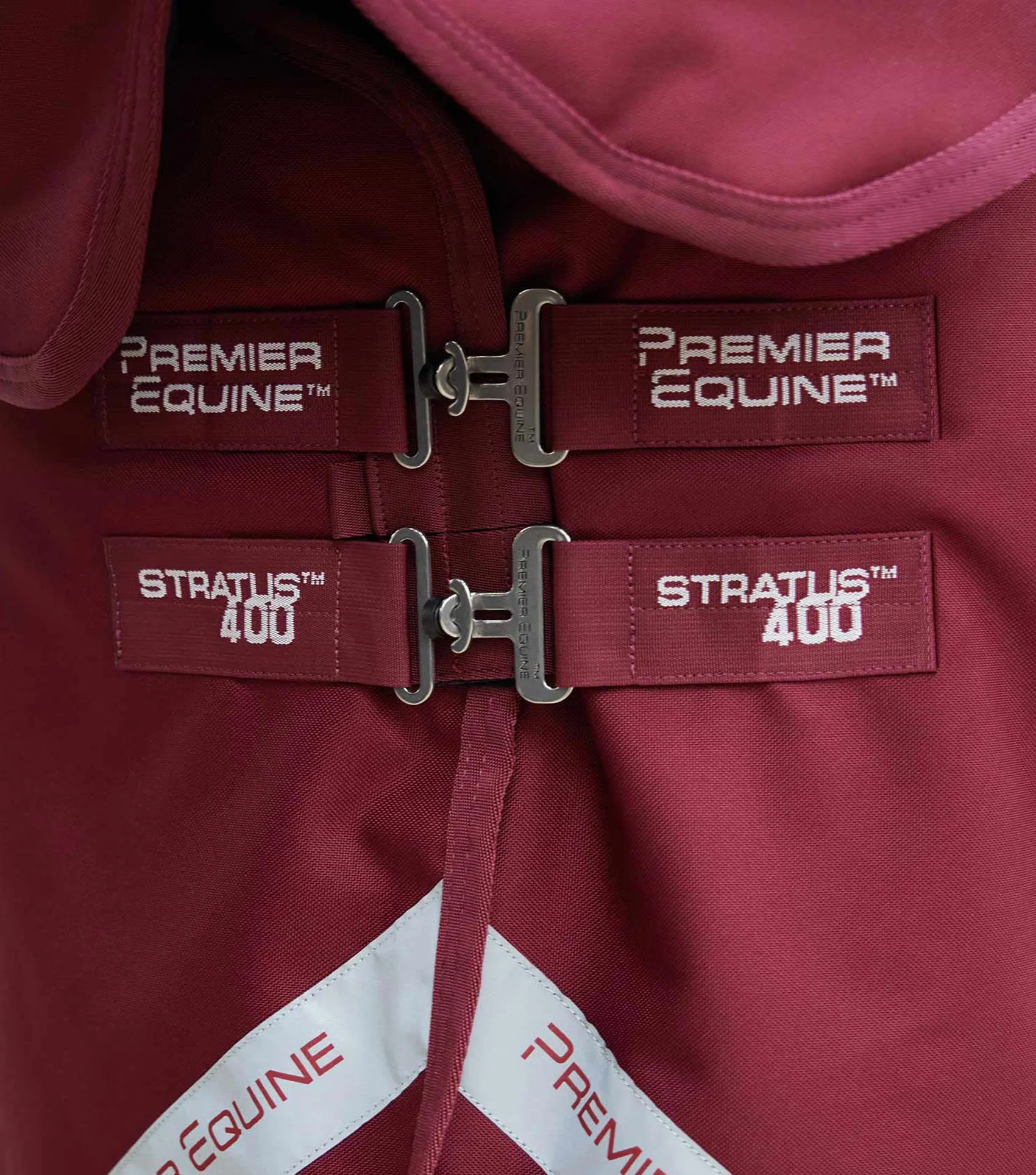Stratus 1200 Series 400g Turnout Rug with Classic Neck Cover Burgundy