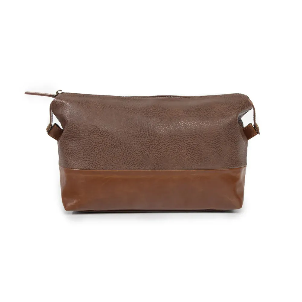 The Oxford Toiletry Bag (Chocolate Brown)