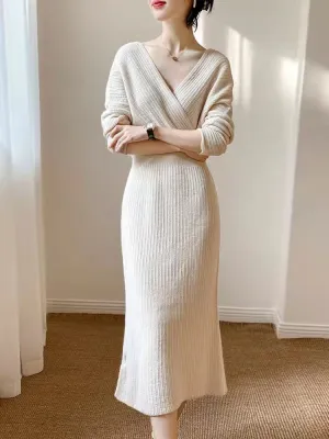 Women's Celebrity Style Sweater Dress V-Neck Backing Temperament Commuter Knit Long Sweater Dress