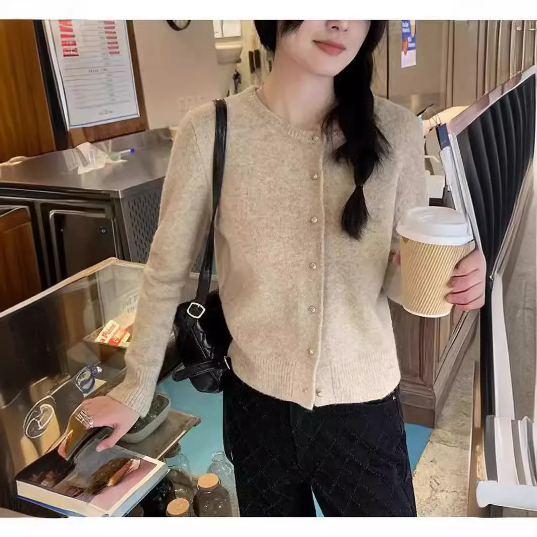 XIEYINSHE New Spring and Autumn New Korean Edition Fashion Simple Knitted Cardigan Femininity Commuter Crew Neck Single-breasted Sweater Jacket